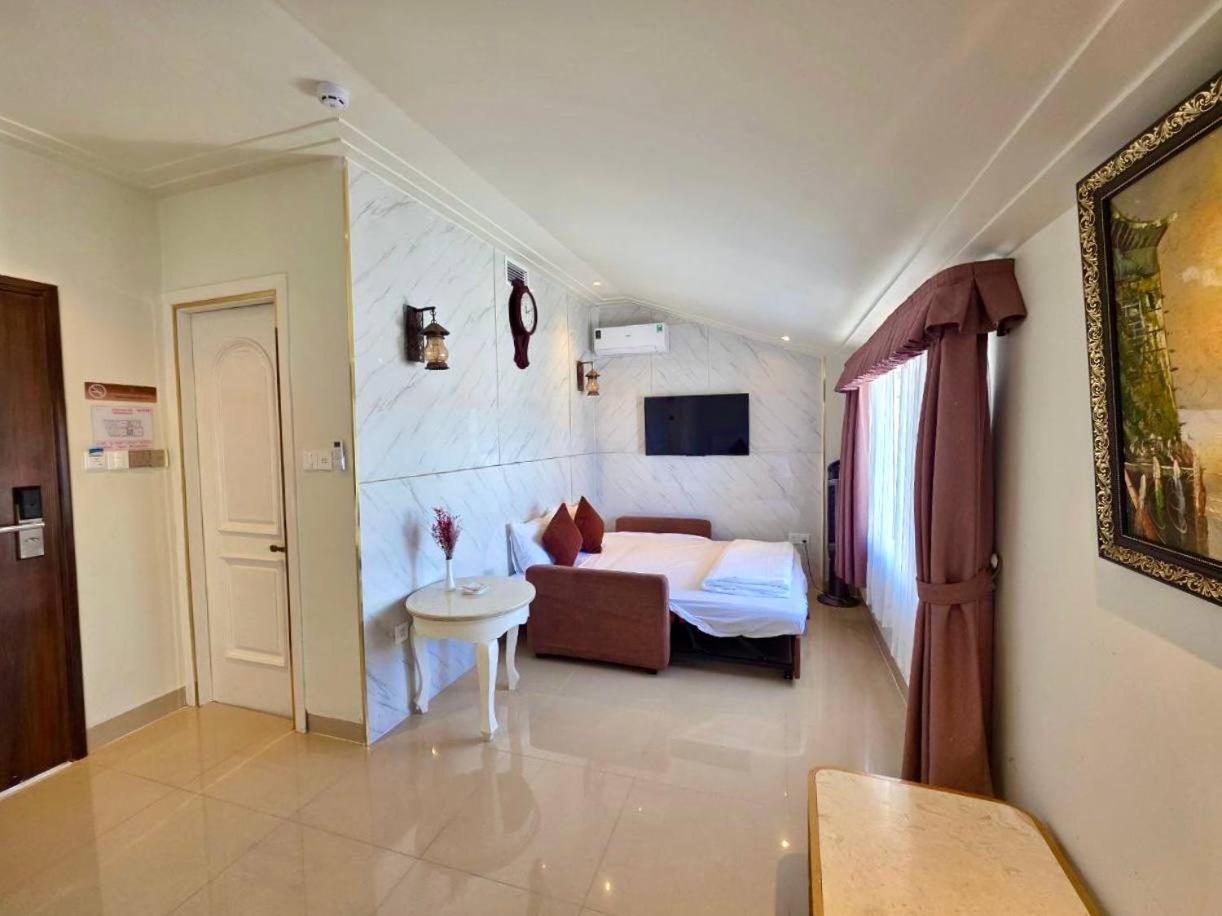 Tulip Hotel 3 Da Lat Dış mekan fotoğraf