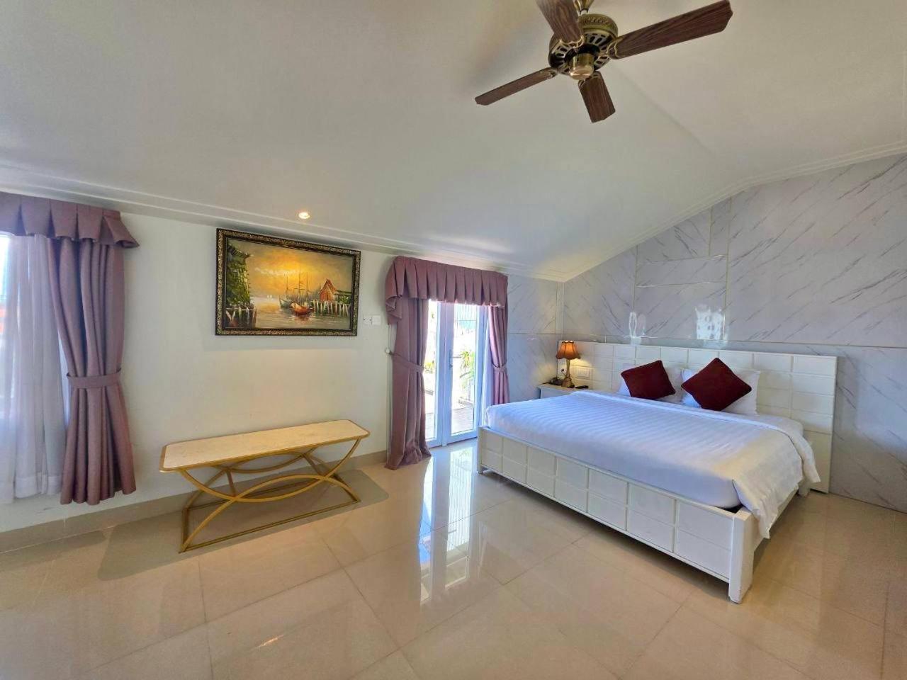 Tulip Hotel 3 Da Lat Dış mekan fotoğraf